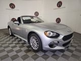 Used 2018 FIAT 124 Spider Classica w/ Technology & Siriusxm Group image 2