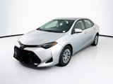 Used 2018 Toyota Corolla LE image 3