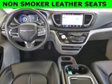 Used 2023 Chrysler Pacifica Touring-L image 2