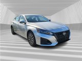 Used 2023 Nissan Altima 2.5 SV image 3