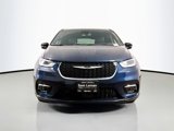 New 2025 Chrysler Pacifica Select image 2