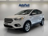 Used 2017 Ford Escape SE image 3