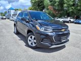 Used 2020 Chevrolet Trax LT w/ LT Convenience Package image 2