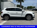 Certified 2022 Volkswagen Taos SE image 5