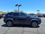 Used 2019 Jeep Cherokee Trailhawk image 3