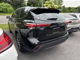 Used 2022 Toyota Highlander XLE image 5