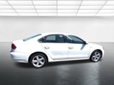 Used 2015 Volkswagen Passat 1.8T Limited Edition image 3