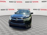 Used 2014 Toyota Highlander Limited image 3