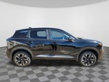 New 2025 Nissan Kicks SV image 2