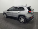Used 2018 Jeep Cherokee Limited image 3
