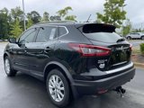 Used 2020 Nissan Rogue Sport SV image 6