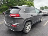 Used 2018 Jeep Cherokee Overland image 3