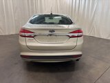 Used 2017 Ford Fusion SE image 4