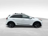 Used 2017 Kia Niro EX w/ Paint Protection Package image 3