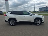 Used 2021 Toyota RAV4 XLE Premium image 2