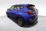 Used 2021 Kia Seltos LX image 3