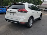 Used 2017 Nissan Rogue SV image 5