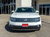 Used 2019 Volkswagen Atlas SE w/ Panoramic Sunroof Package image 2