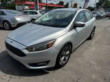 Used 2018 Ford Focus SE w/ SE Appearance Package image 4