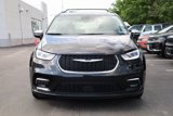 Used 2023 Chrysler Pacifica Limited image 4