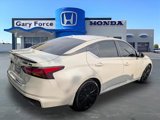 Used 2022 Nissan Altima 2.5 SR w/ Midnight Edition Package image 2