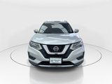 Used 2018 Nissan Rogue SV image 3