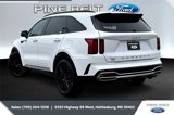 Used 2022 Kia Sorento EX w/ Panoramic Sunroof Package image 2