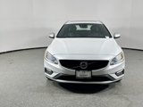 Used 2016 Volvo V60 T6 R-Design Platinum image 2