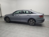Used 2019 Volkswagen Jetta SEL Premium image 3