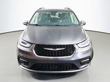 Used 2021 Chrysler Pacifica Touring-L image 2