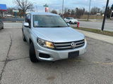 Used 2014 Volkswagen Tiguan S image 3