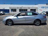 Used 2017 Toyota Camry SE image 2