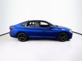 Used 2023 Volkswagen Jetta SE image 4