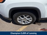 Used 2016 Jeep Cherokee Latitude image 2