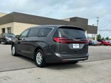 Used 2021 Chrysler Pacifica Touring-L image 6