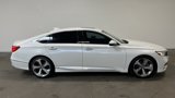 Used 2018 Honda Accord Touring image 2