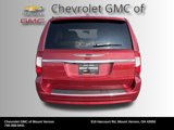 Used 2015 Chrysler Town & Country Touring image 4