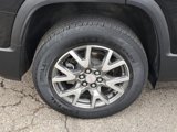 Certified 2022 GMC Acadia SLE w/ Driver Convenience Package image 5