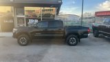Used 2020 Toyota Tacoma TRD Off-Road image 2
