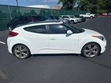 Used 2017 Hyundai Veloster Value Edition image 3