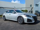 Used 2023 Nissan Altima 2.5 SV image 2