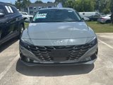 Used 2022 Hyundai Elantra Limited image 2