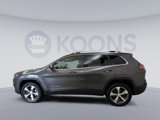 Used 2019 Jeep Cherokee Limited image 2