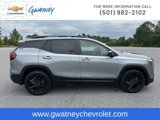 Used 2024 GMC Terrain SLE w/ Driver Convenience Package image 4