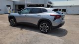 New 2025 Chevrolet Trax RS w/ Sunroof Package image 6