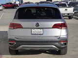 New 2024 Volkswagen Taos SE image 5