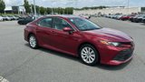 Used 2018 Toyota Camry LE image 2