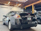 Used 2011 Nissan Altima 3.5 SR w/ 3.5SR Premium Pkg image 4