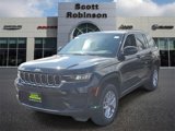 New 2025 Jeep Grand Cherokee Laredo image 2