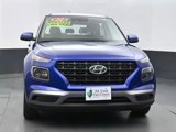 Used 2024 Hyundai Venue SE image 3